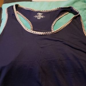 NWOT Cute yoga top with flaps in back